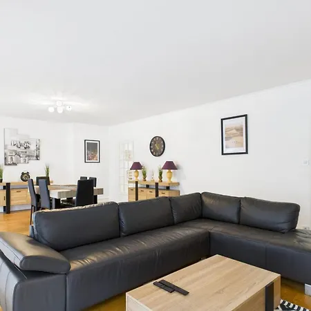 Le Poincare * Troyes